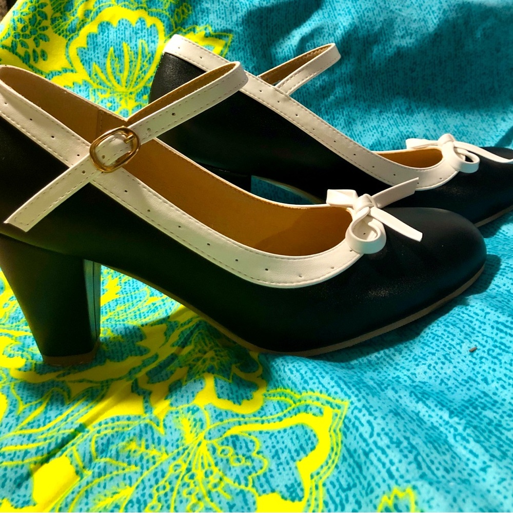 Women’s high heel shoes blk/wht